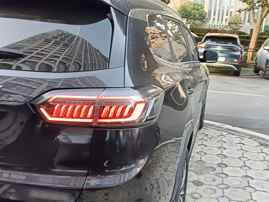 Chery Tiggo 8 Plus e+ 2022 car image #9