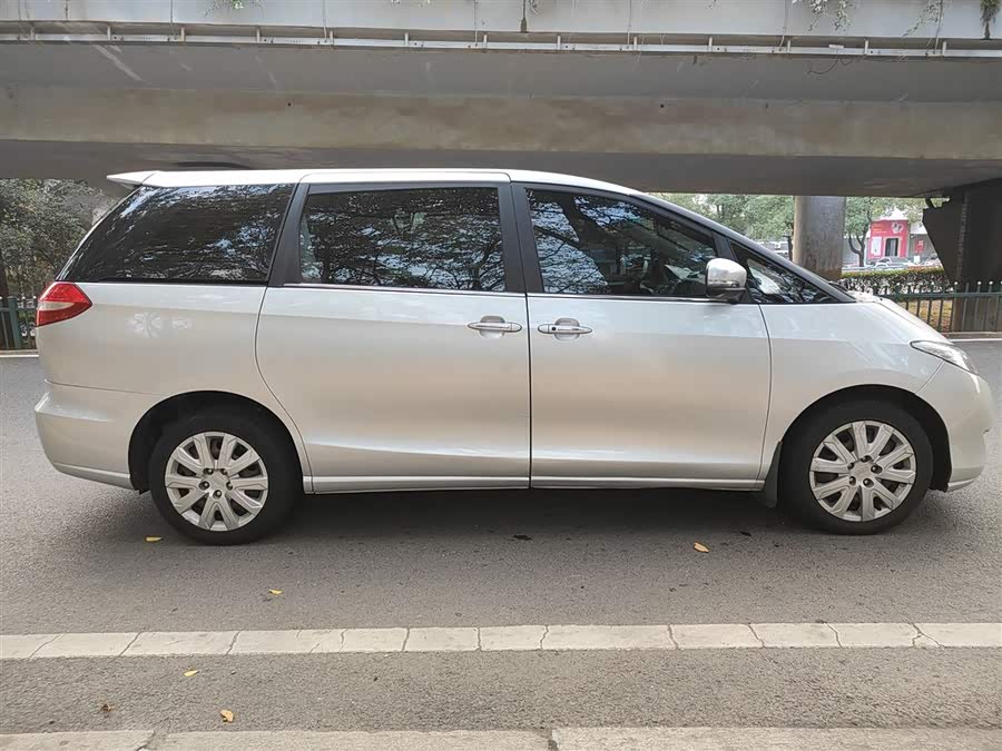 BYD M6 2016 #9 BYD M6 2016 car image #9