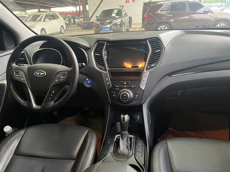 哪吒汽车 哪吒S猎装 2013 汽车图片 #9