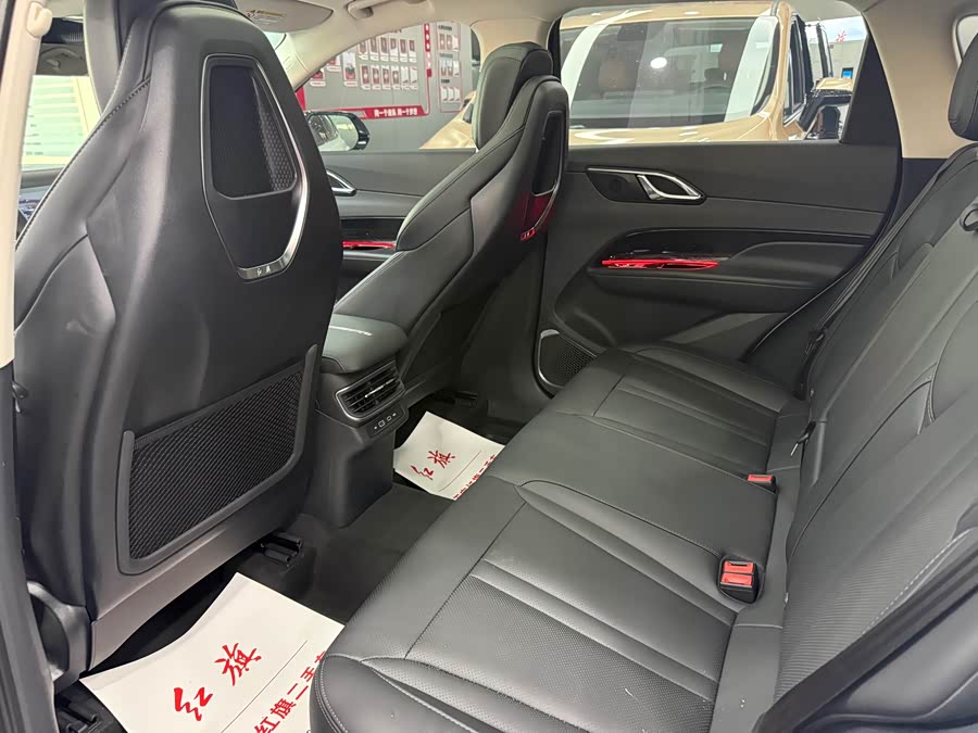 HongQi HS3 PHEV 2024 #9 HongQi HS3 PHEV 2024 car image #9