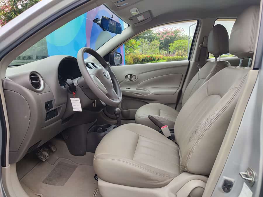 Nissan Sunny 2016 car image #9