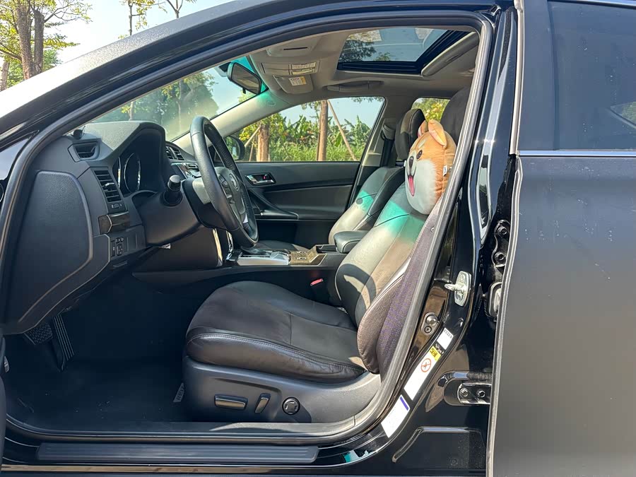 Toyota Reiz 2013 immagine di auto #9