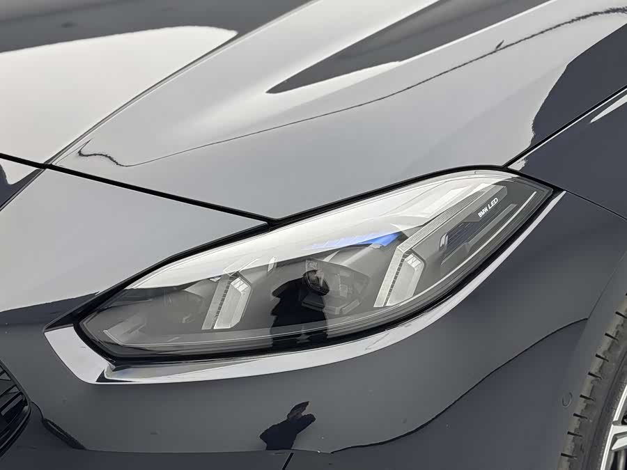 BMW 2 Series 2025 #9 BMW 2 Series 2025 car image #9