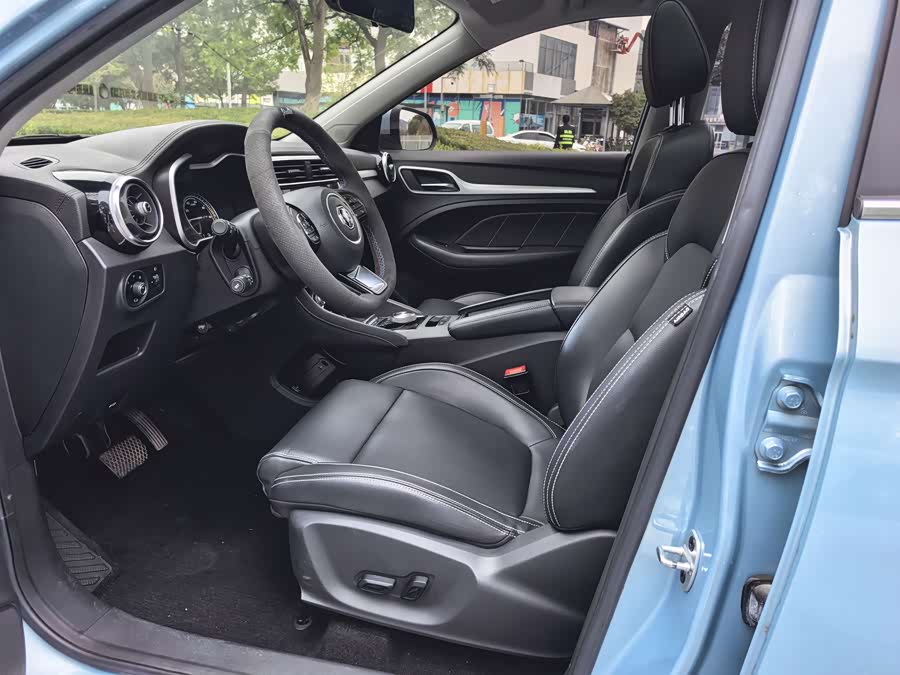 MG EZS Electric 2020 изображение автомобиля #9