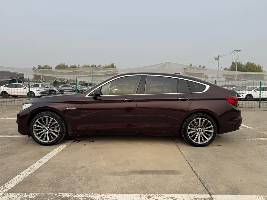 BMW 5 Series GT 2016 #9 BMW 5 Series GT 2016 immagine di auto #9