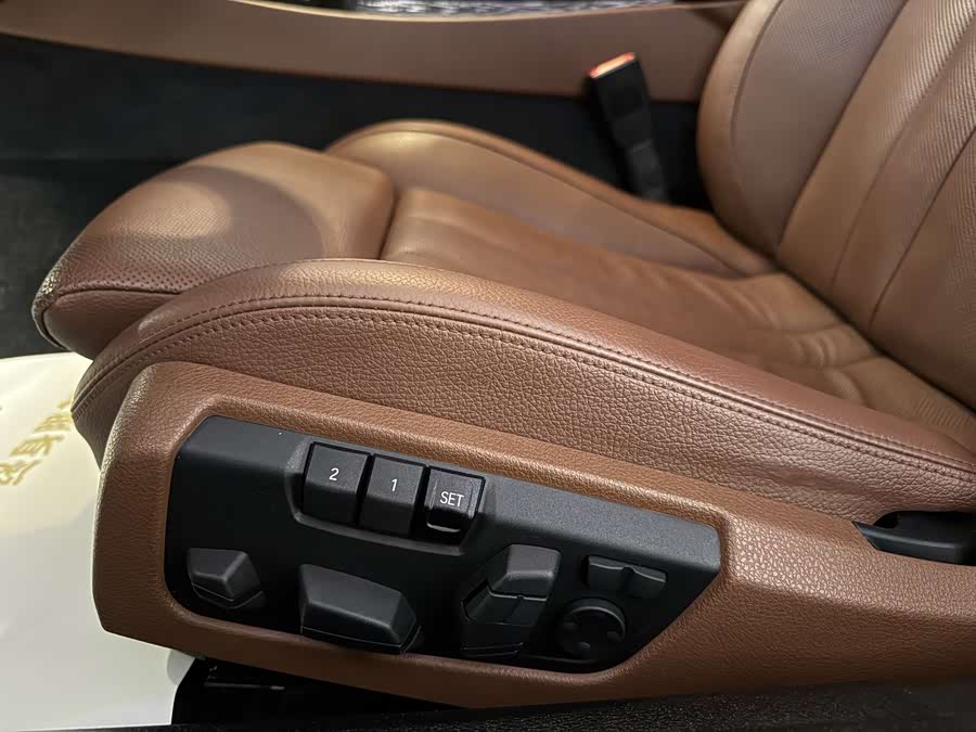 BMW 6 Series 2018 car image #9