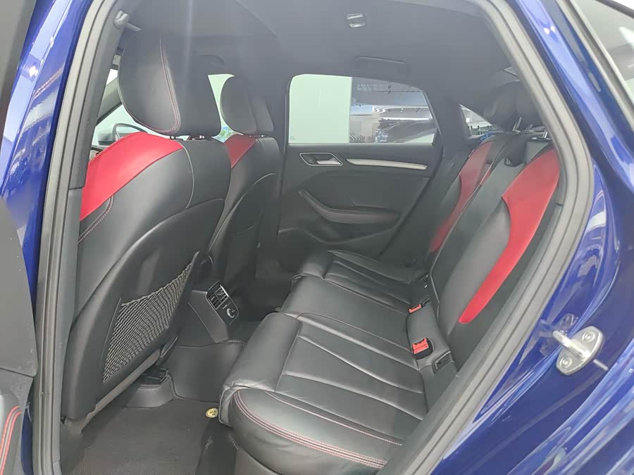 Audi S3 2018 car image #9