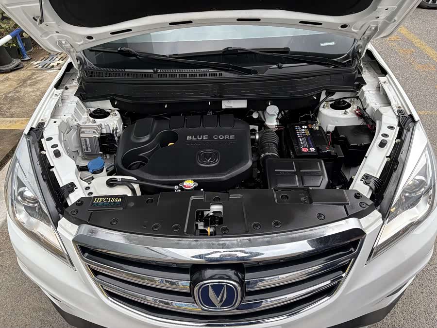 Changan CS35 2017 car image #9