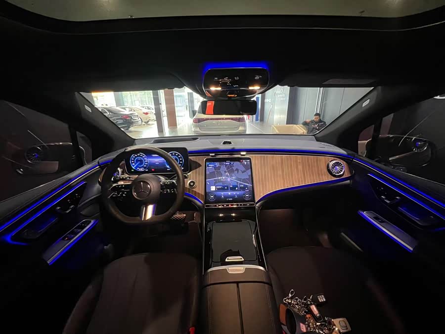 Mercedes-Benz EQE SUV 2024 #9 Mercedes-Benz EQE SUV 2024 car image #9