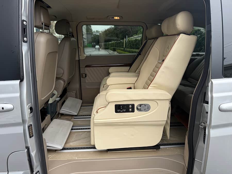 奔驰 唯雅诺 2013 #9 奔驰 唯雅诺 2013 汽车图片 #9