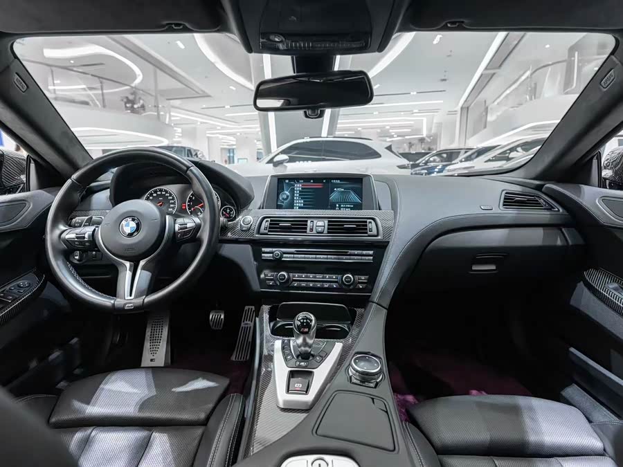 BMW M6 2014 car image #9