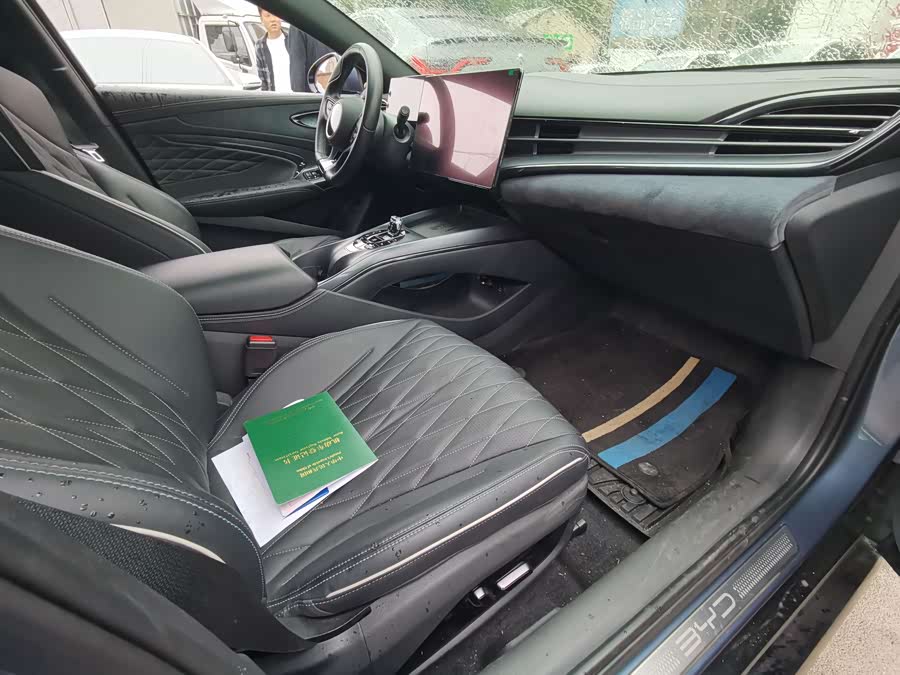 BYD Seal 2024 car image #9