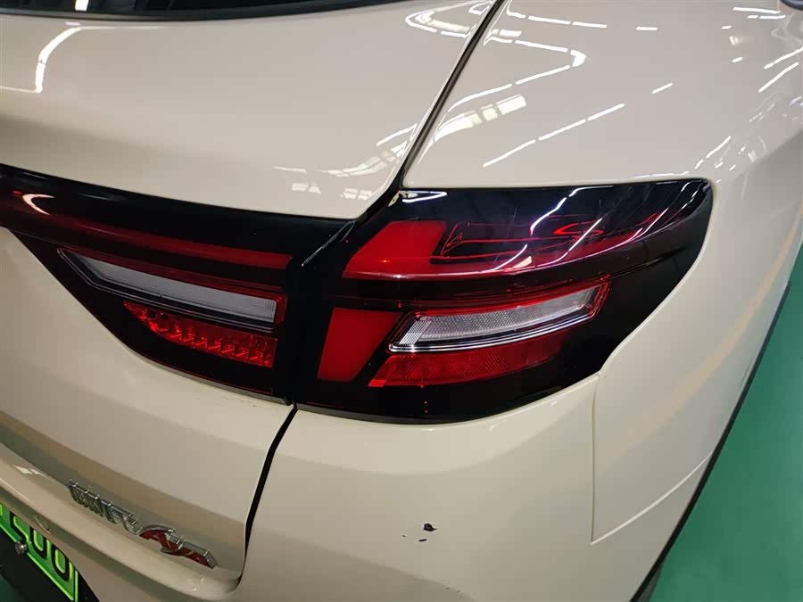 哪吒汽车 哪吒AYA 2024 汽车图片 #9