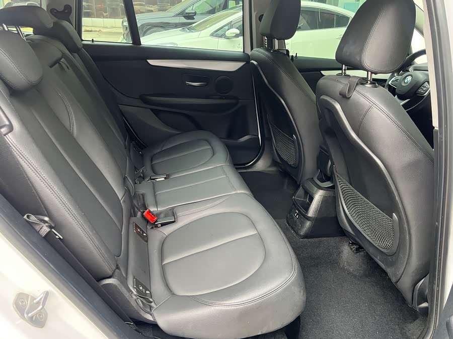 BMW 2 Series Gran Tourer 2019 immagine di auto #9