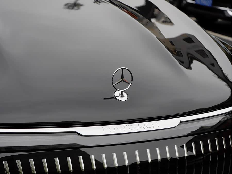 Mercedes-Benz MaybachEQS SUV 2025 #9 Mercedes-Benz MaybachEQS SUV 2025 car image #9