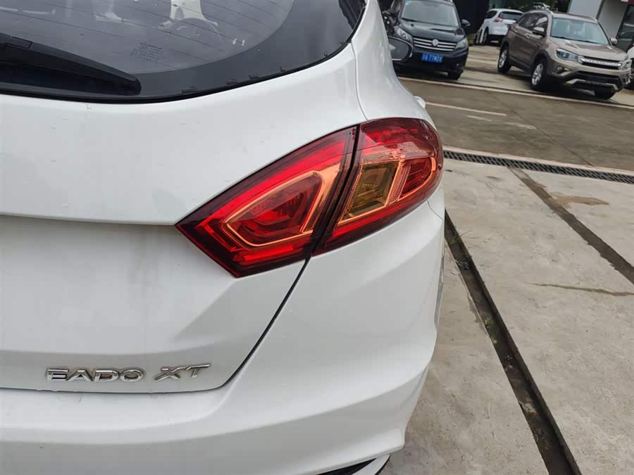 Changan Eado XT 2016 изображение автомобиля #9