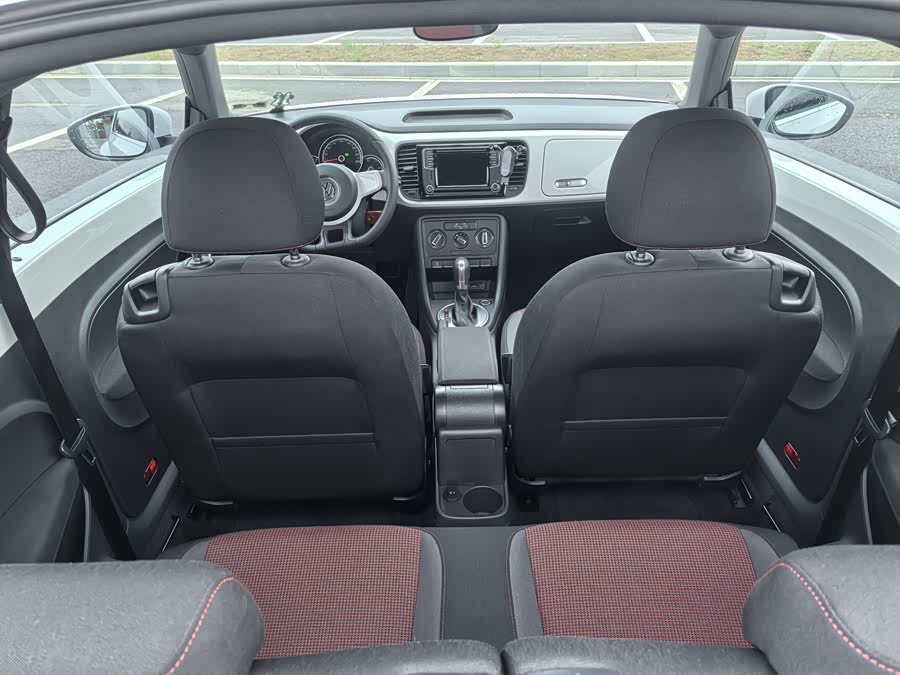 Volkswagen Beetle 2017 immagine di auto #9