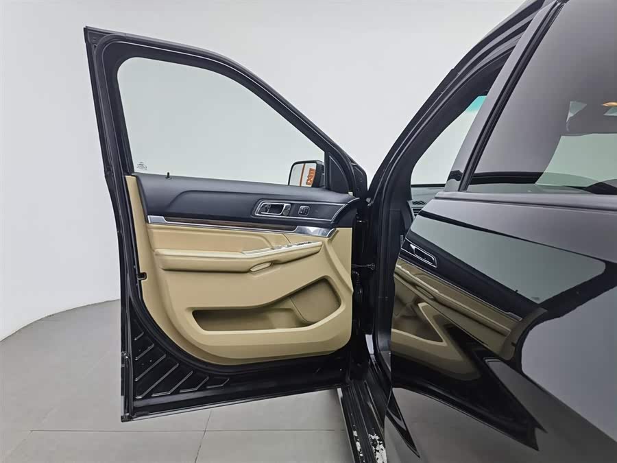 Ford Explorer (Imported) 2016 #9 Ford Explorer (Imported) 2016 صورة سيارة #9