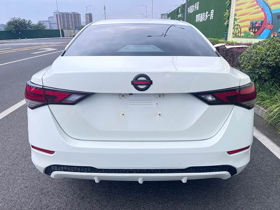 Nissan Sylphy 2021 immagine di auto #9