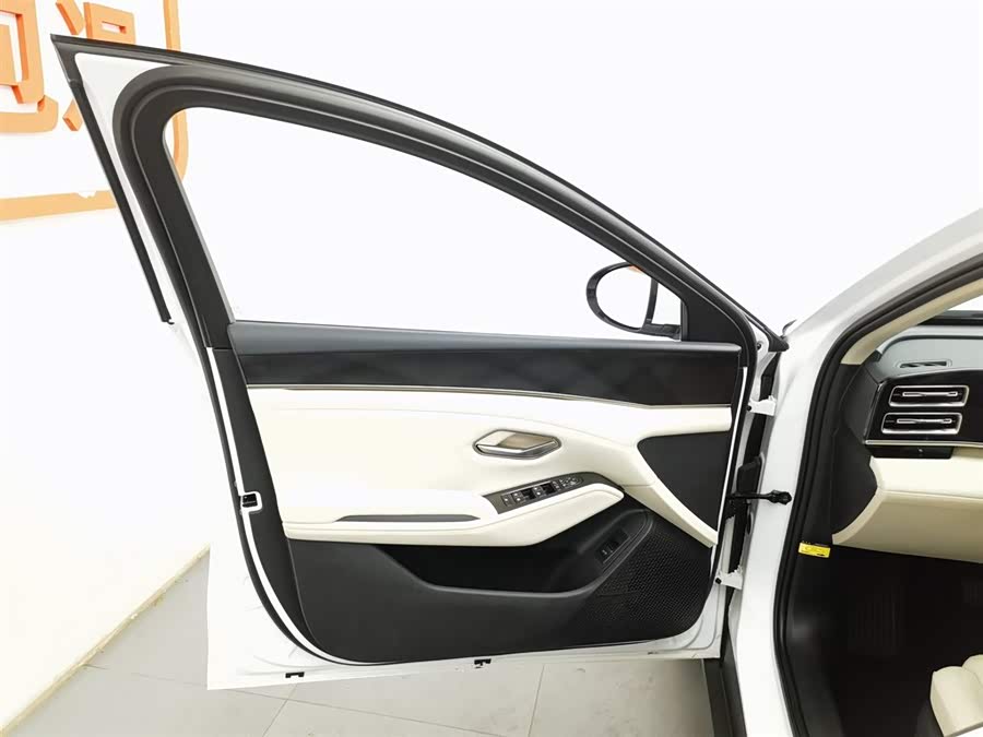 BYD Qin L 2024 #9 BYD Qin L 2024 car image #9