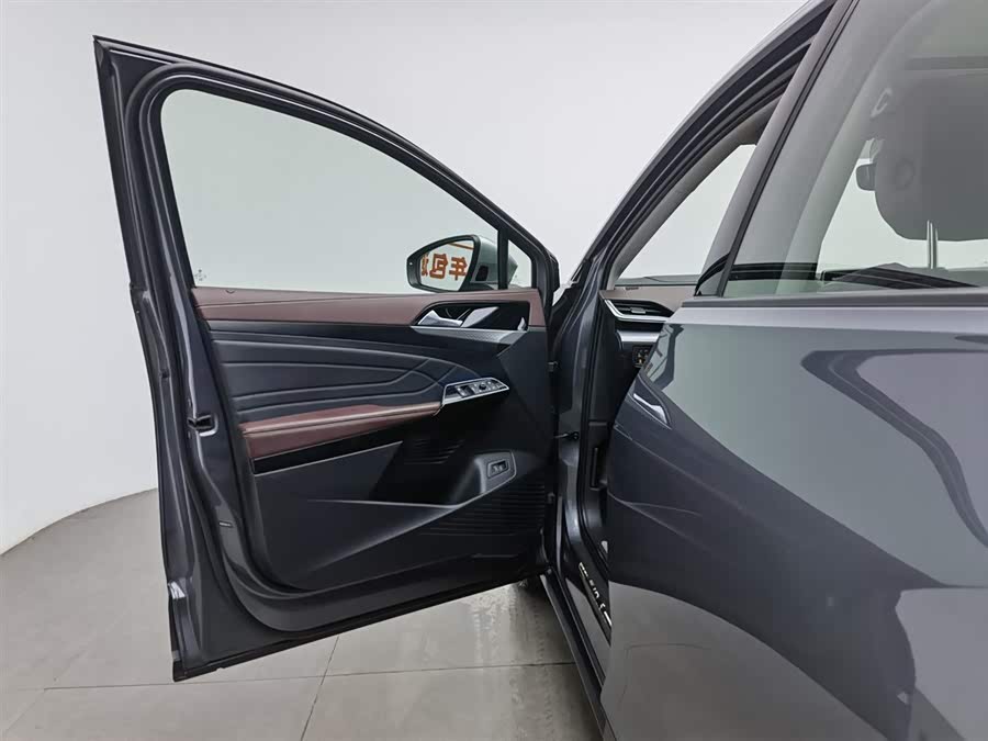 Volkswagen ID.6 X 2022 car image #9