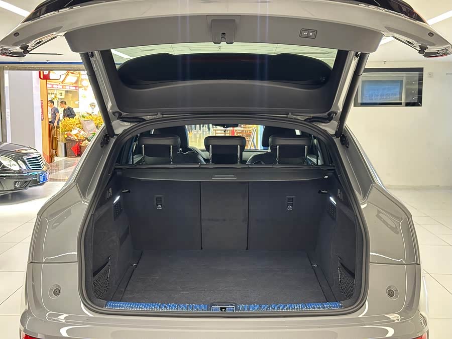 Audi Q5L Sportback 2022 car image #9