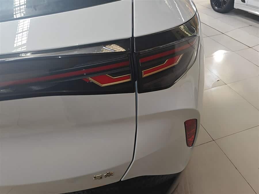 Volkswagen ID.UNYX 06 2025 imagem de carro #9