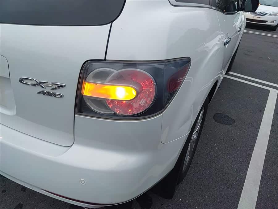 Mazda CX-7 2015 immagine di auto #9