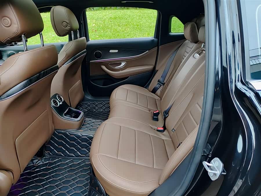 Mercedes-Benz E Class New Energy 2023 car image #9