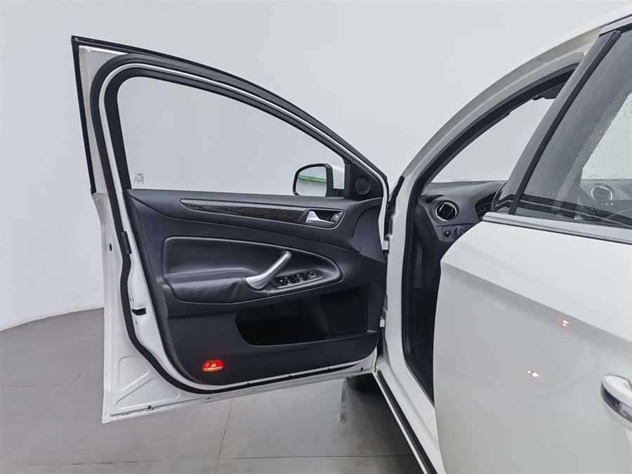 Ford Mondeo-Zhisheng 2013 car image #9