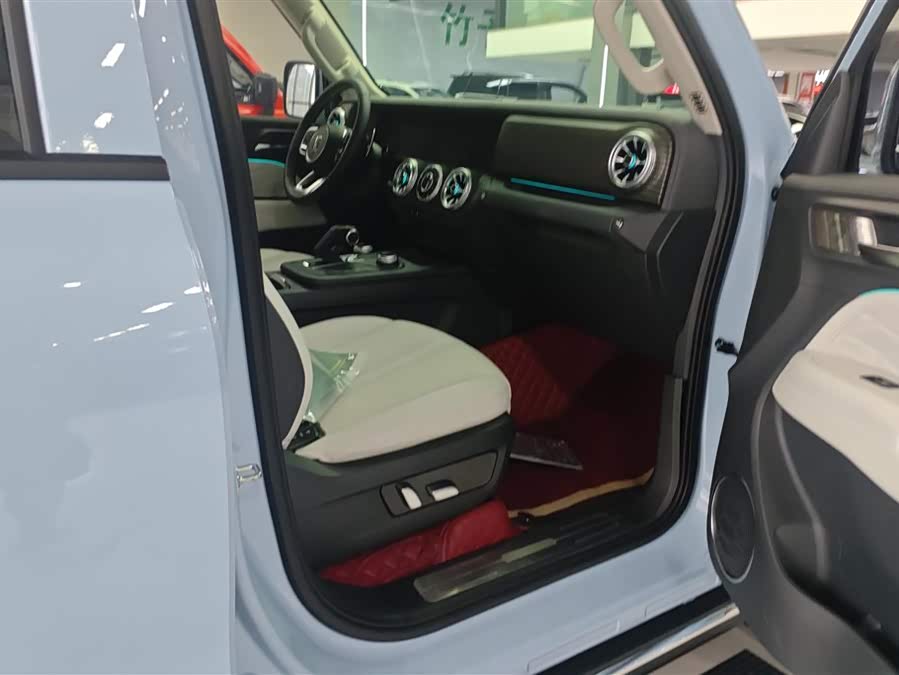 Tank 300 New Energy 2024 #9 Tank 300 New Energy 2024 car image #9