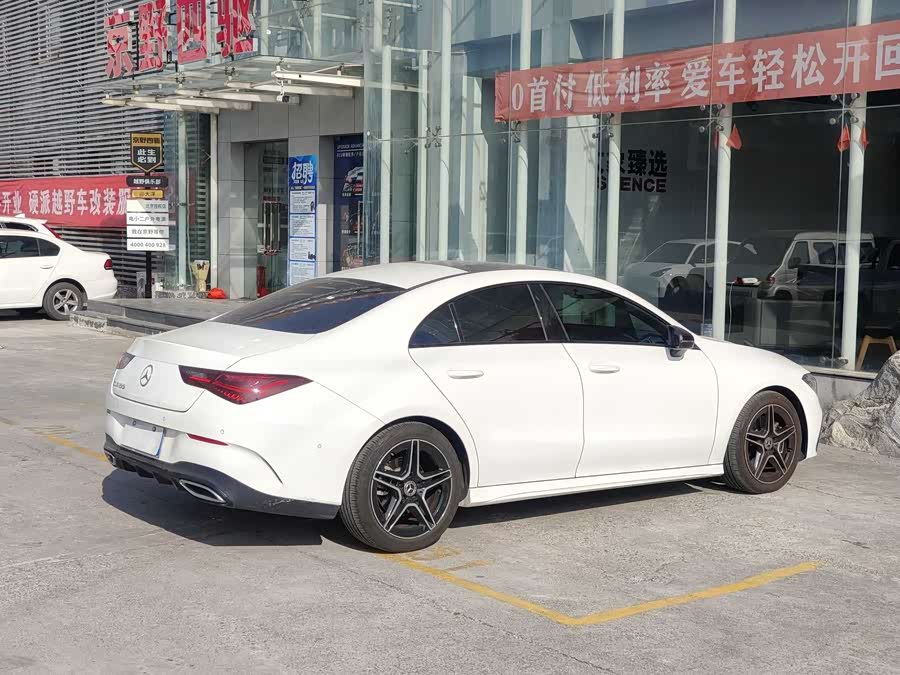 Mercedes-Benz GLA Class (Imported) 2024 car image #9