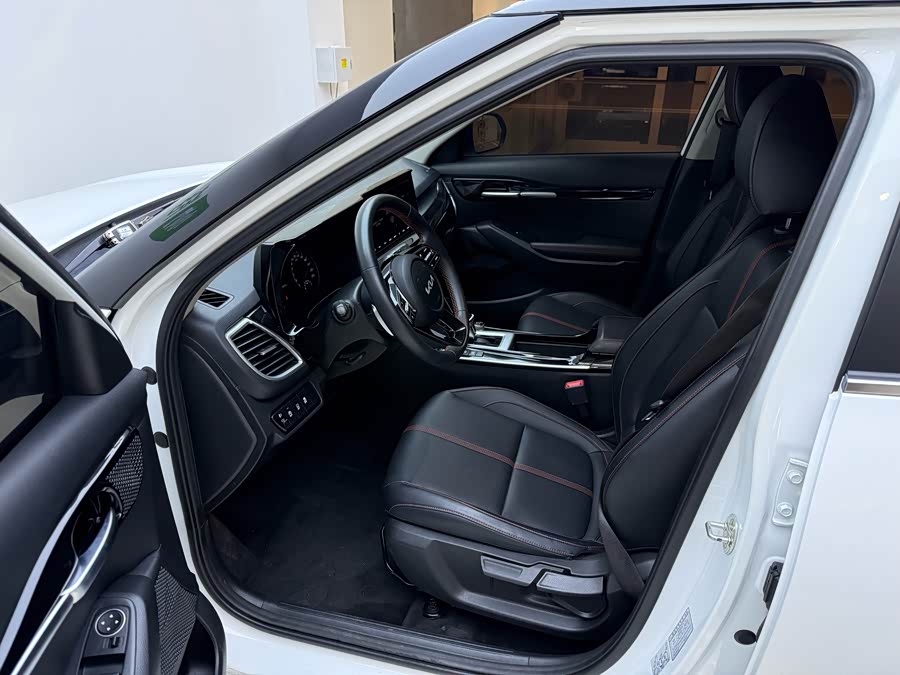 Kia Stonic 2022 immagine di auto #9