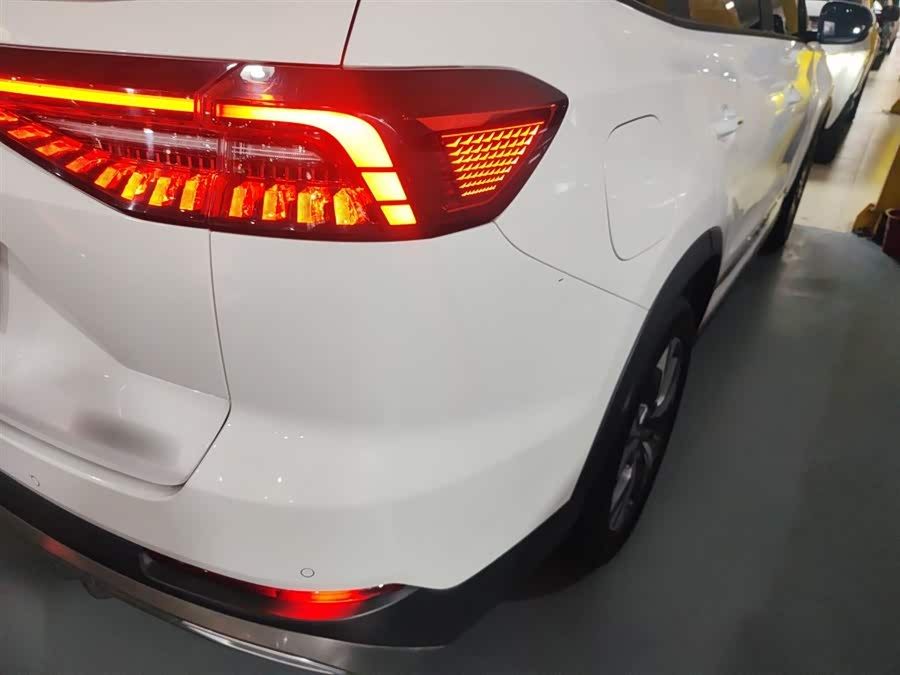 Chery Tiggo 8 PRO New Energy 2023 car image #9