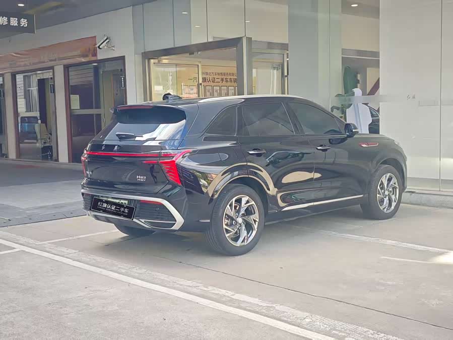 HongQi HS3 PHEV 2025 #9 HongQi HS3 PHEV 2025 car image #9