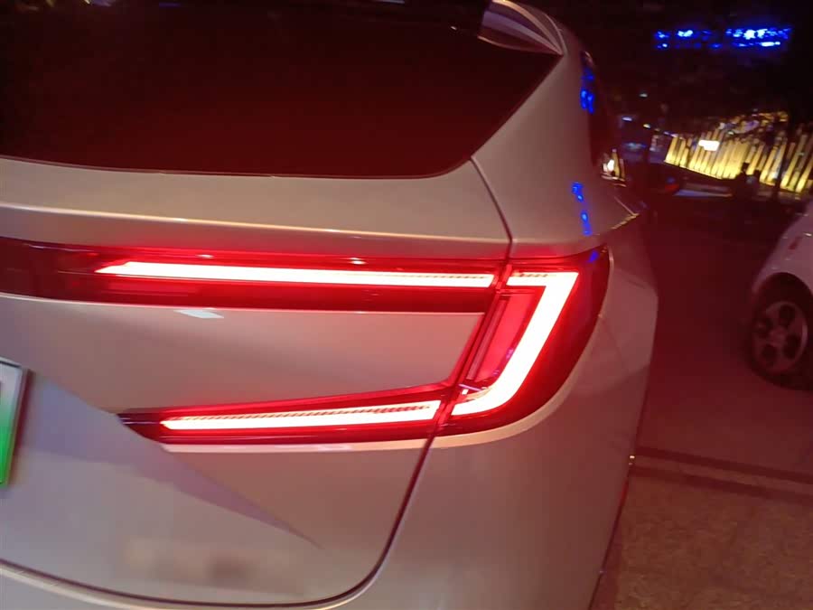 Honda e:NP2 2024 #9 Honda e:NP2 2024 car image #9