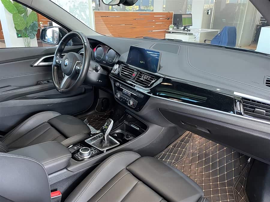 BMW 1 Series 2021 immagine di auto #9