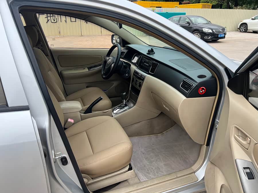 Toyota Reiz 2013 immagine di auto #9