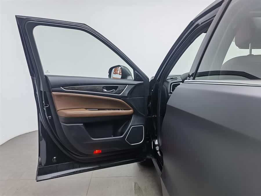 Honda UR-V 2020 #9 Honda UR-V 2020 car image #9