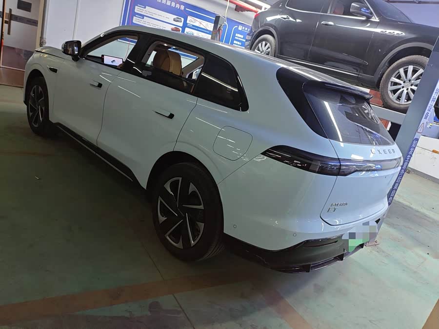 Exceed Stellar Era ET 2025 car image #9