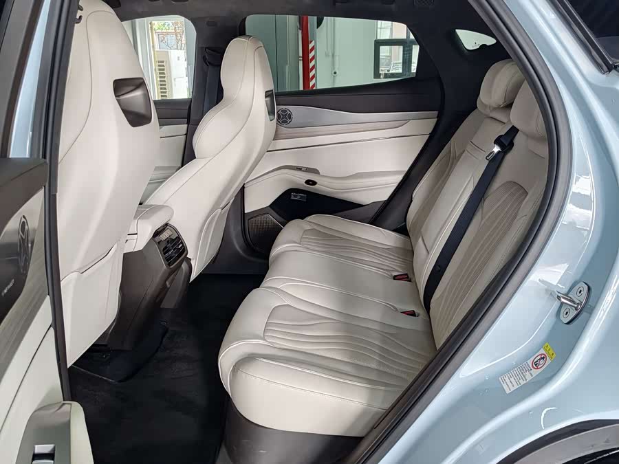 Denza N7 2025 image de voiture #9