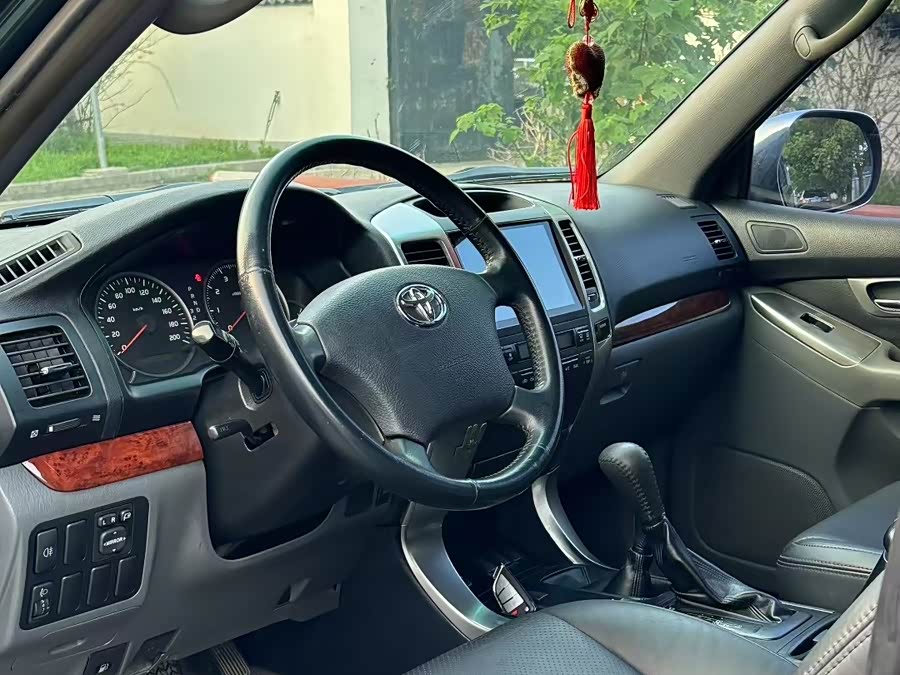 Toyota Prado (Imported) 2009 car image #9