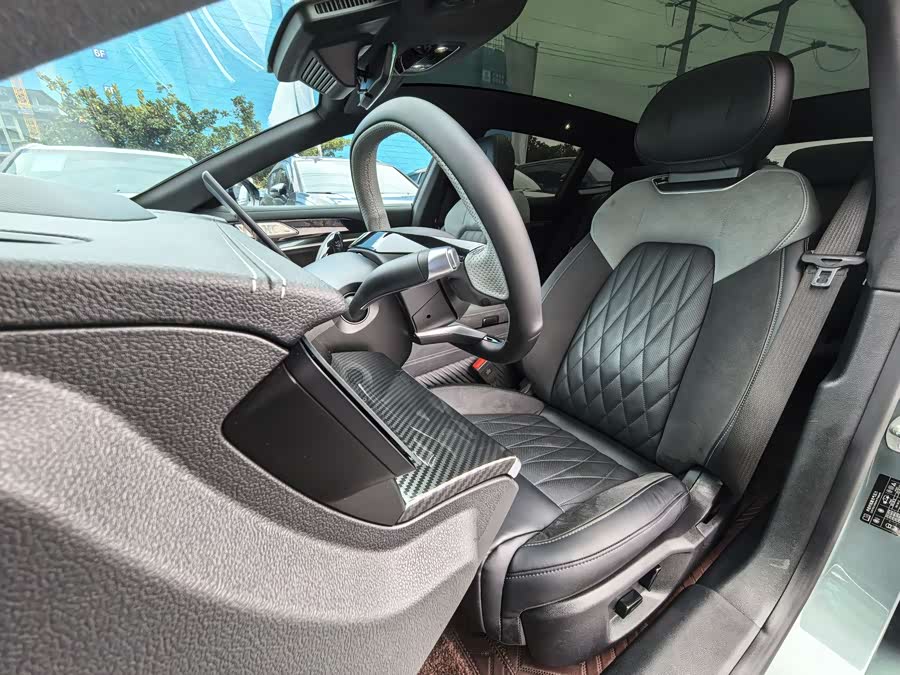 哪吒汽车 哪吒S猎装 2024 汽车图片 #9