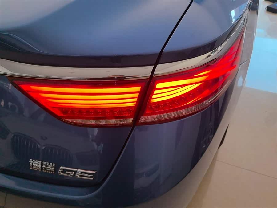 GEELY Ulion New Energy 2018 #9 GEELY Ulion New Energy 2018 car image #9