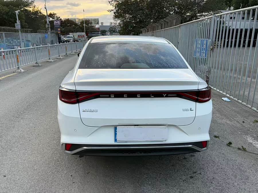 GEELY Emgrand L 2022 car image #9