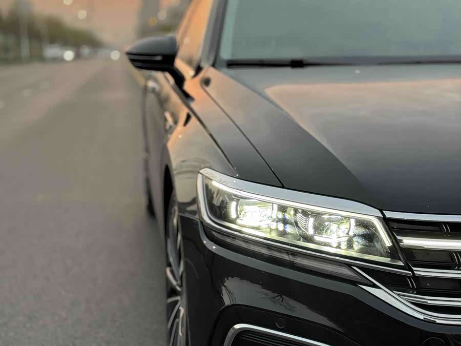 Volkswagen Phideon 2022 immagine di auto #9