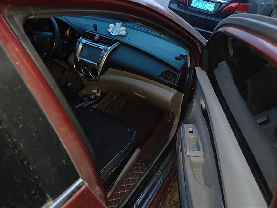 Honda City Classic 2013 #9 Honda City Classic 2013 car image #9