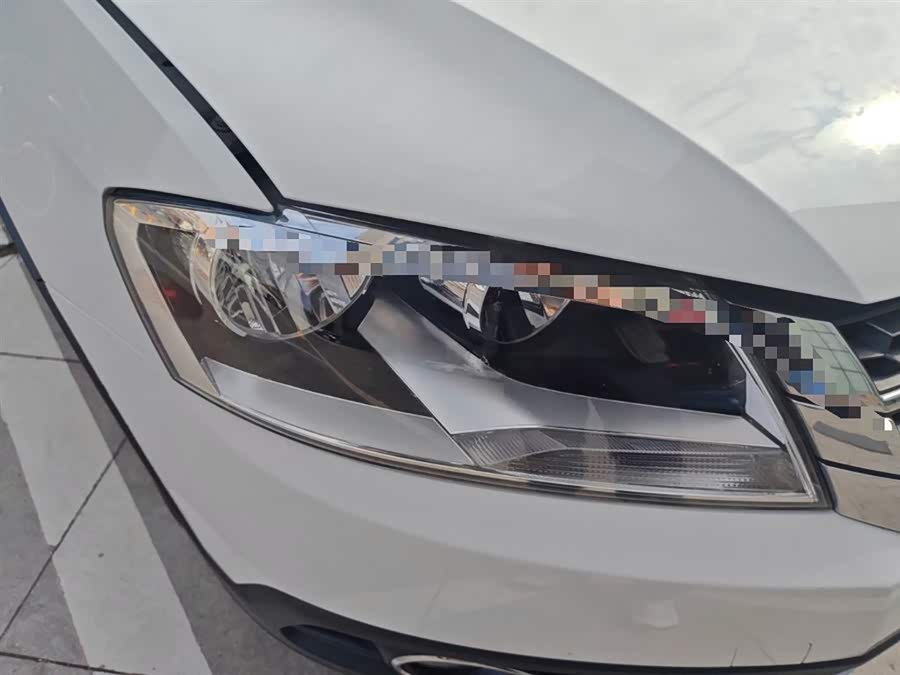 Volkswagen Cross Lavida 2015 #9 Volkswagen Cross Lavida 2015 car image #9