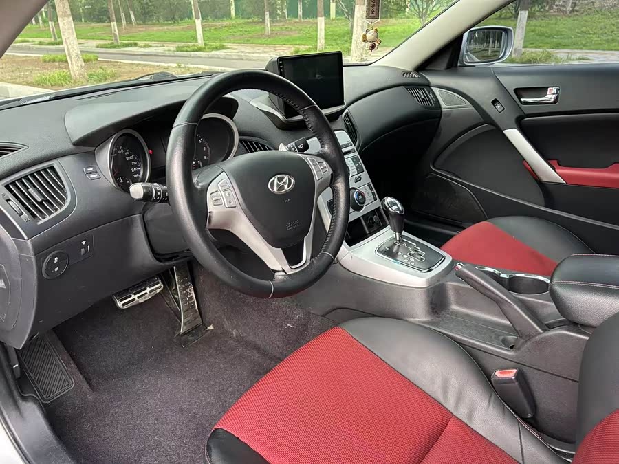 Hyundai Rohens-Coupe 2009 car image #9