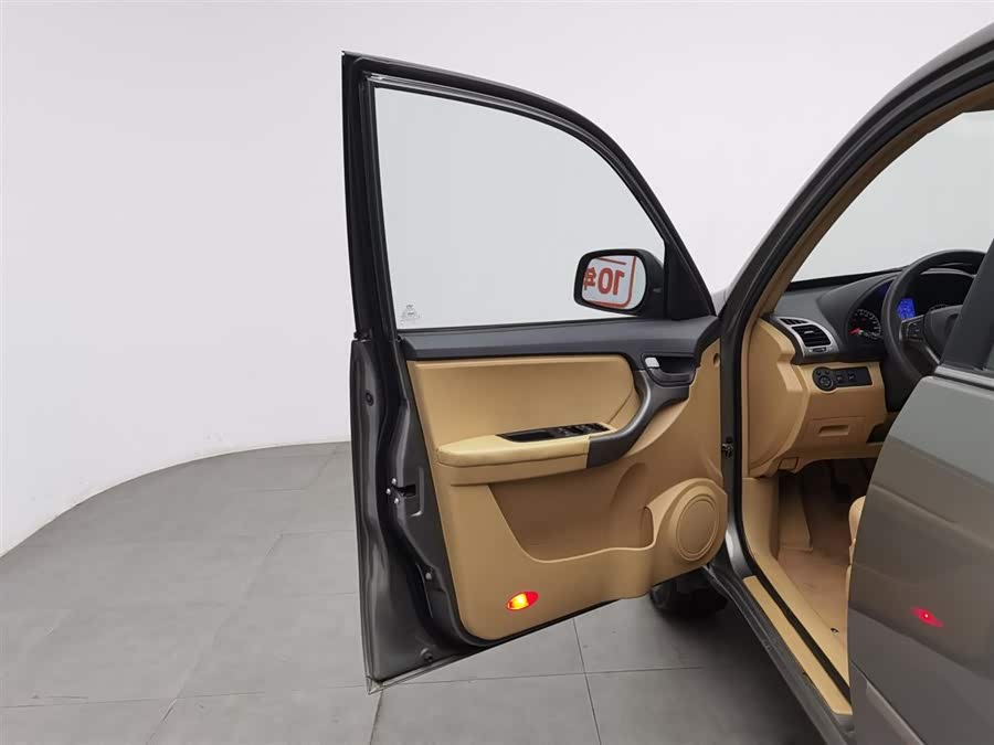 Chery Tiggo 2013 car image #9